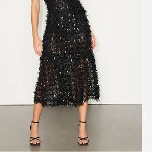 LULU’S Elegant Black Shimmer 3D Detail Lined Skirt Size SM Side Slit Bling EUC